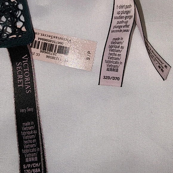 Victoria’s Secret Matching Set Bombshell Bra/Fishnet Cheeky Panty-32D/Small - Picture 12 of 15